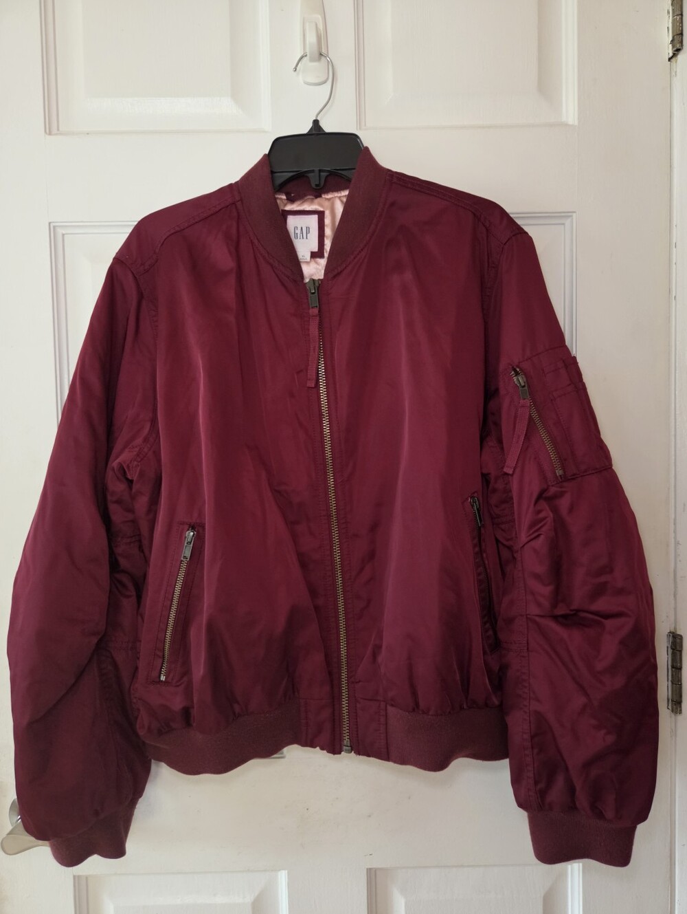 Gap Women's Maroon Bomber Jacket in XL